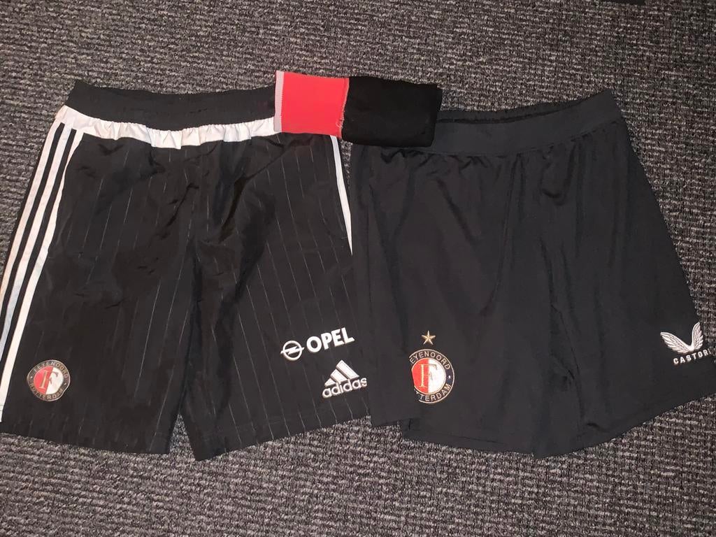 Feyenoord Trainingsset (Shirt + Broekje) - Zo goed als nieuw, Ophalen of Verzenden, Zo goed als nieuw, Voetbal, Grijs