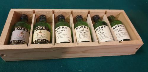 wijn flesjes kopke in kist leeg, Ophalen of Verzenden, 'T Olde Gre-j, Info@toldegrej.nl, Endepoelstraat 20f Didam