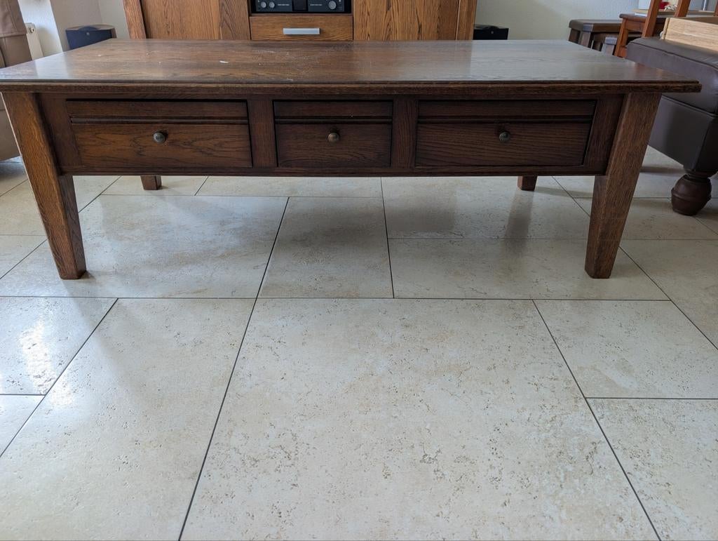 Robuuste houten salontafel met 3 lades, Ophalen