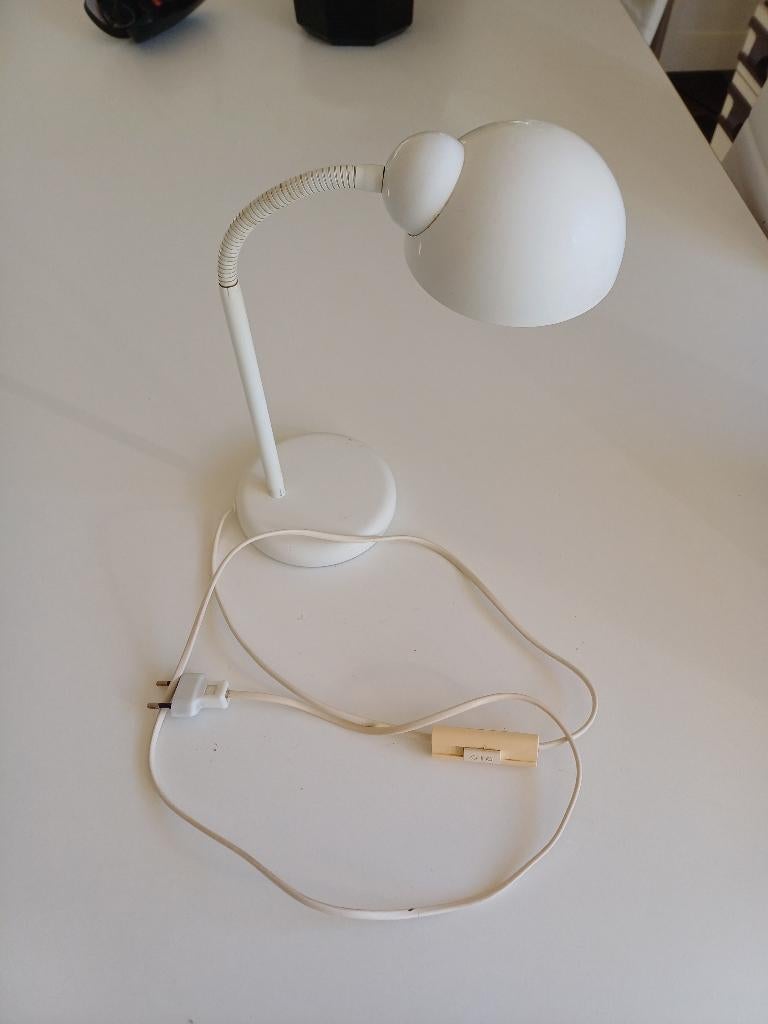 Vintage wit tafellamp leuk model, Gebruikt, Vintage, Ophalen of Verzenden, Metaal