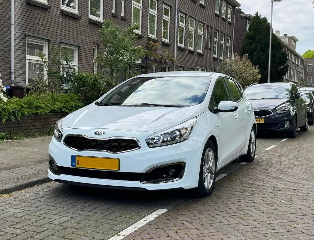 Kia (Pro) Cee d 1.0 T-gdi 2015 Wit, Wit, Origineel Nederlands, Handgeschakeld, Multifunctioneel stuurwiel