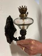 Oud Petroliumlampje voor aan de wand., Ophalen of Verzenden