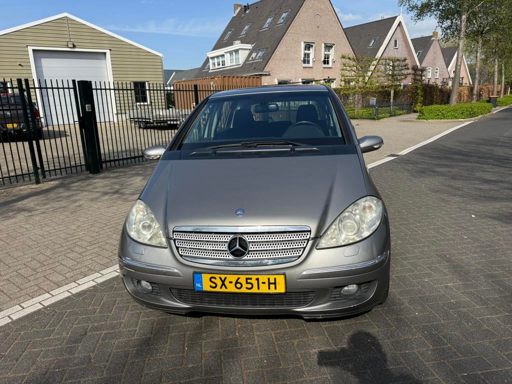 Mercedes-Benz A-Klasse 2.0 A200 5DRS AUTOMAAT weinig KM, Auto's, Sound system, Zwart, 4 cilinders, 14 km/l