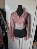 Festival top nieuw 70pr zijde one size m/l, Kleding | Dames, Tops, Ophalen of Verzenden, Nieuw, Maat 38/40 (M), Zonder mouw