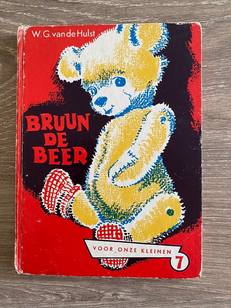 WG vd Hulst - Bruun de Beer, Ophalen of Verzenden, Gelezen, Fictie algemeen