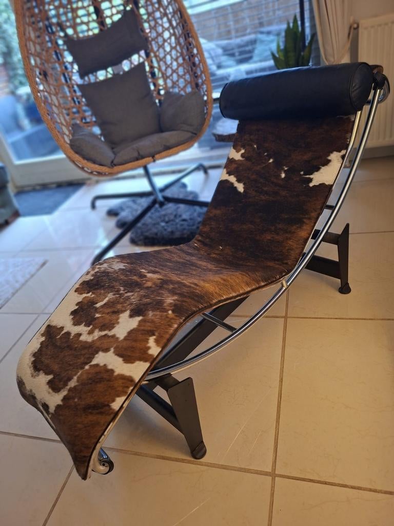 Cassina Le Corbusier LC4 chaise  longue ponyhuid(Replica), Ophalen, Eenpersoons, Leer, Zo goed als nieuw