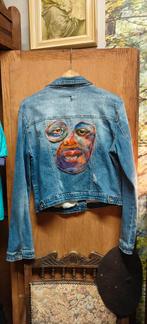Denim spijkerjasje met gezicht applicatie, Ophalen of Verzenden, Gedragen, Maat 38/40 (M), Blauw