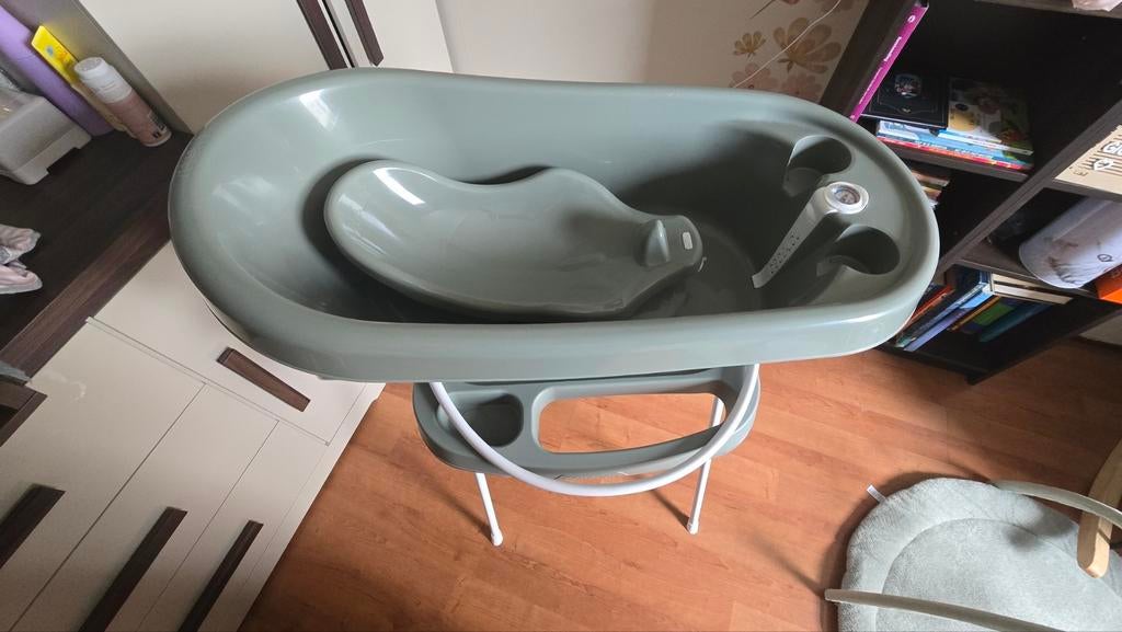 Bébé-jou babybadje met standaard, Kinderen en Baby's, Badjes en Verzorging, Ophalen, Zo goed als nieuw, Badje, Bébé-jou