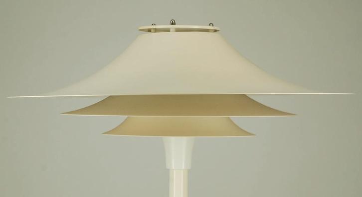 Vintage 1970's Deense Vloerlamp 395 euro, Huis en Inrichting, Lampen | Vloerlampen, Gebruikt, 100 tot 150 cm, Metaal, Ophalen