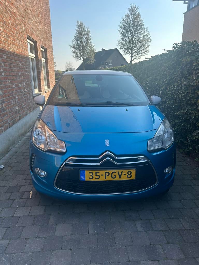 Citroën DS3 1.6 VTI AUT 2011 Blauw, Auto's, Citroën, 4 cilinders, Blauw, 49 €/maand, 570 kg