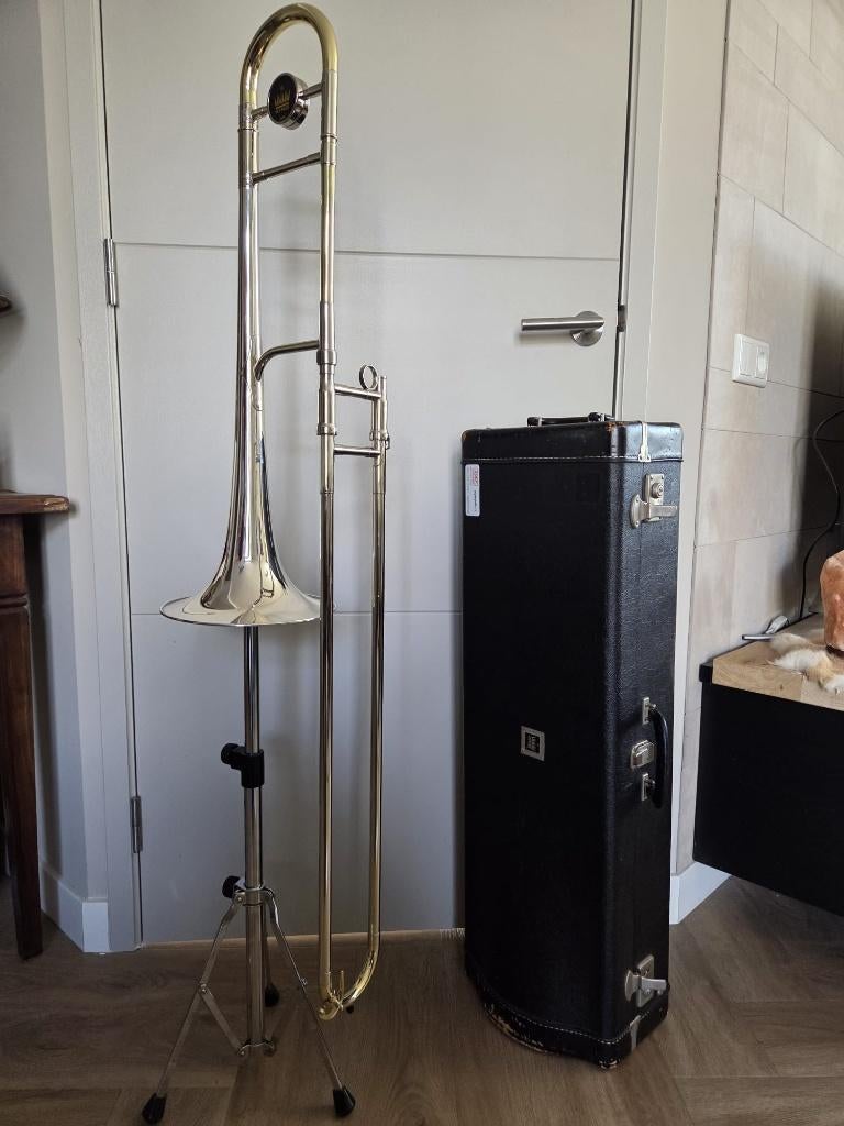 King 4B Sonorous Streling zilver, Muziek en Instrumenten, Ophalen, Zo goed als nieuw, Tenor, Met koffer