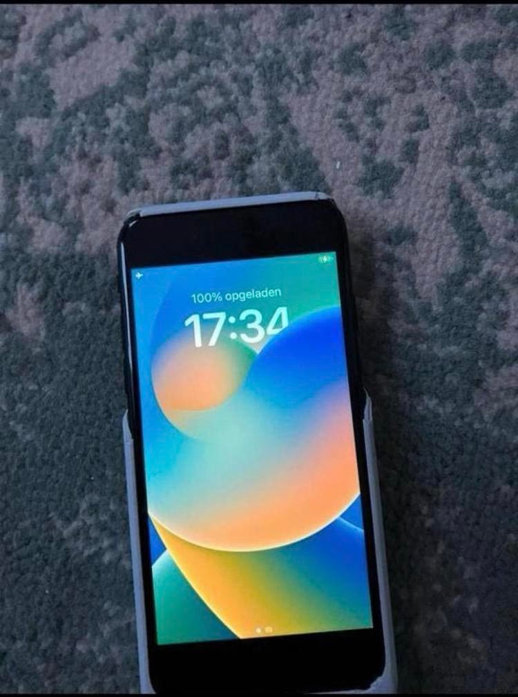 Apple Battery case, Ophalen of Verzenden, Zo goed als nieuw, Zwart, 64 GB
