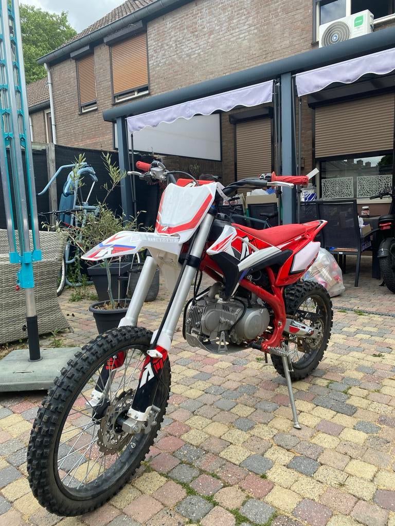 Apollo Thunder 125cc, Fietsen en Brommers, Brommers | Crossbrommers, Gebruikt, Overige merken, Ophalen