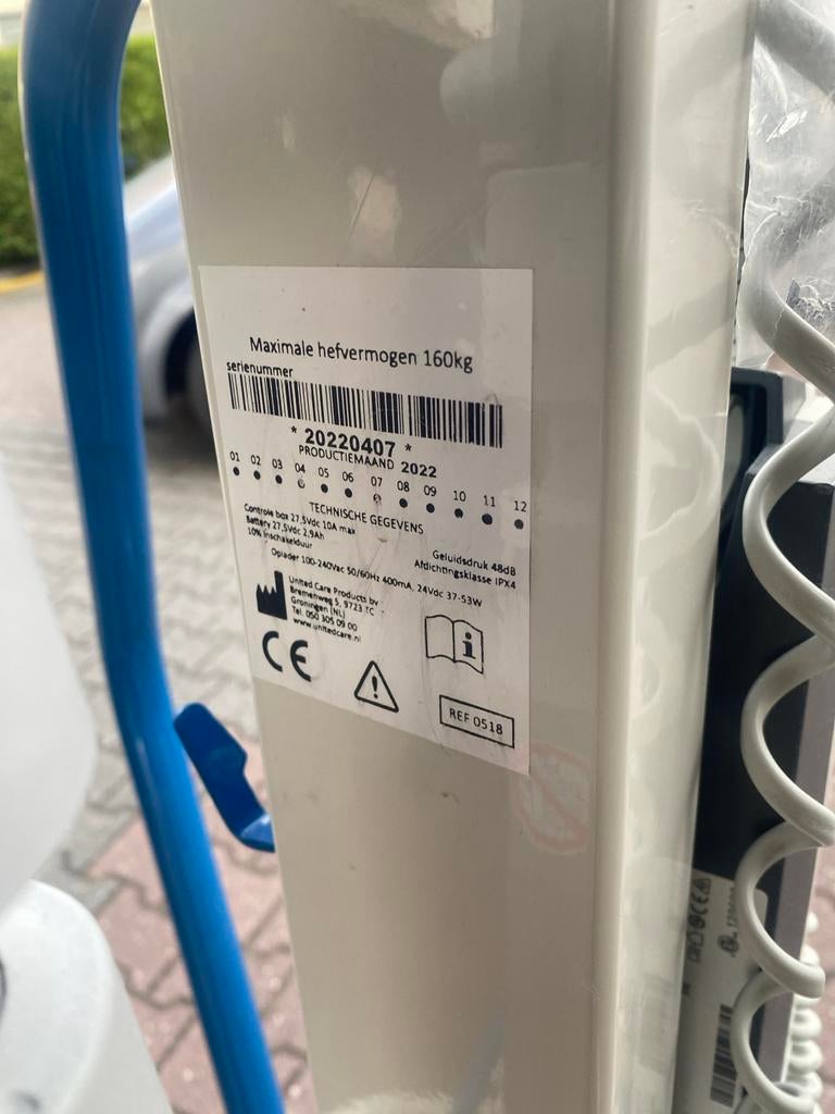 Mobiclinic elektrische lift vraagprijs zie beschrijving, Ophalen of Verzenden, Zo goed als nieuw