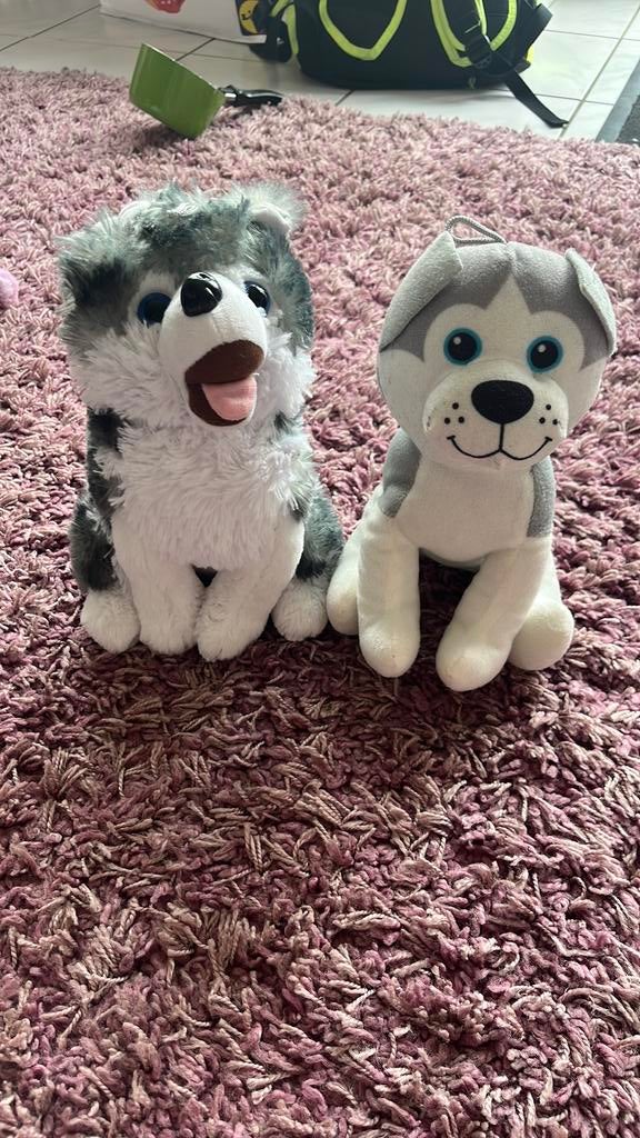 Twee schattige husky honden knuffels, Ophalen, Zo goed als nieuw, Hond, Klein (minder dan 20 cm)