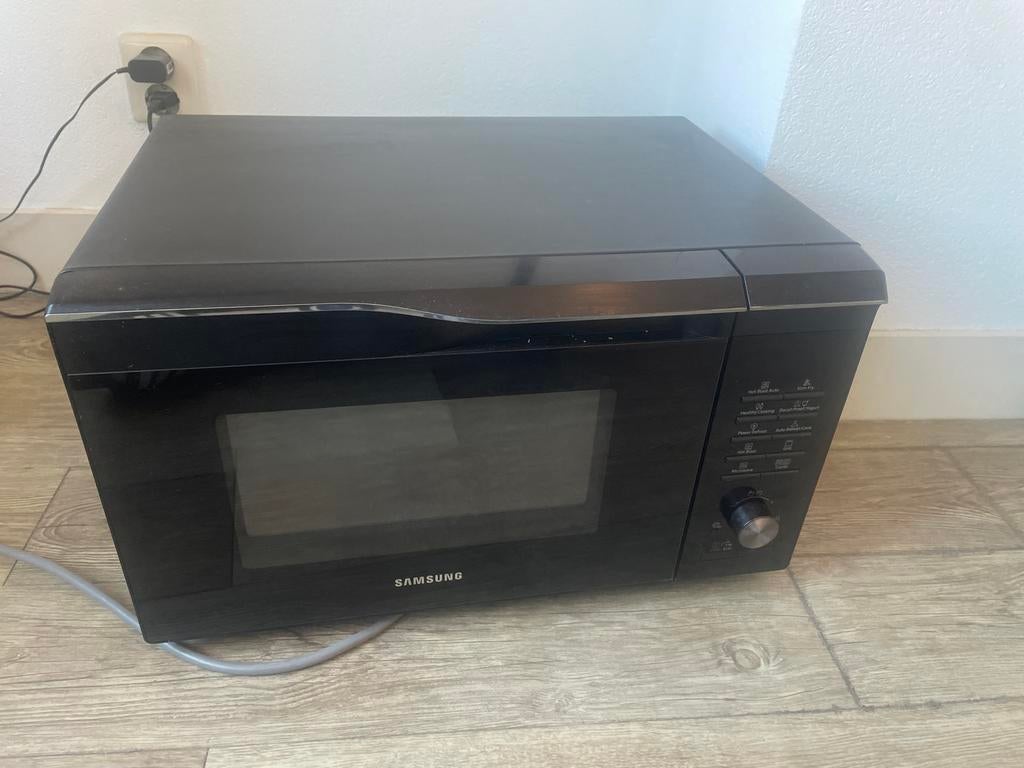 Samsung MC28M6055CK Combi-magnetron - Zwart, Witgoed en Apparatuur, Magnetrons, Combimagnetron, Gebruikt, Grill, Ophalen of Verzenden
