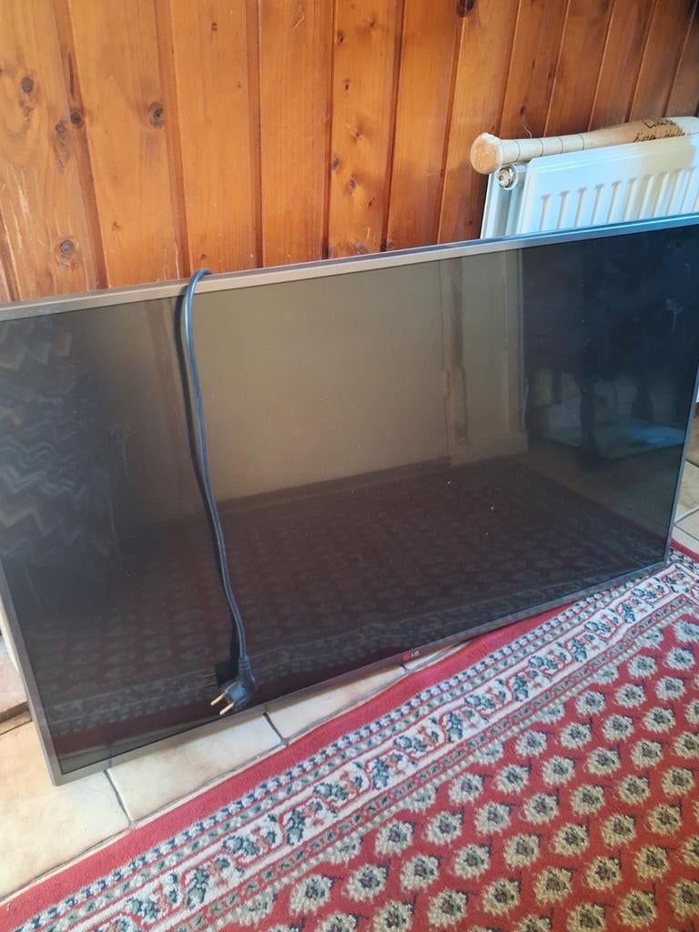 LG tv, Ophalen, 50 Hz, Zo goed als nieuw, 100 cm of meer