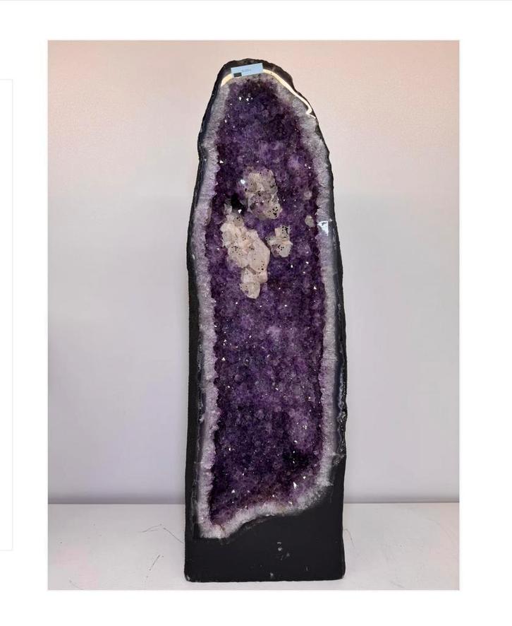 Amethist geode 67 cm, Verzamelen, Mineralen en Fossielen, Mineraal, Ophalen