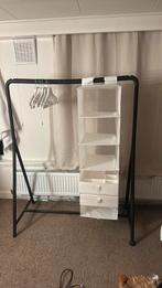 Kledingrek met hang gedeelte en kledinghangers, Ophalen, Zo goed als nieuw