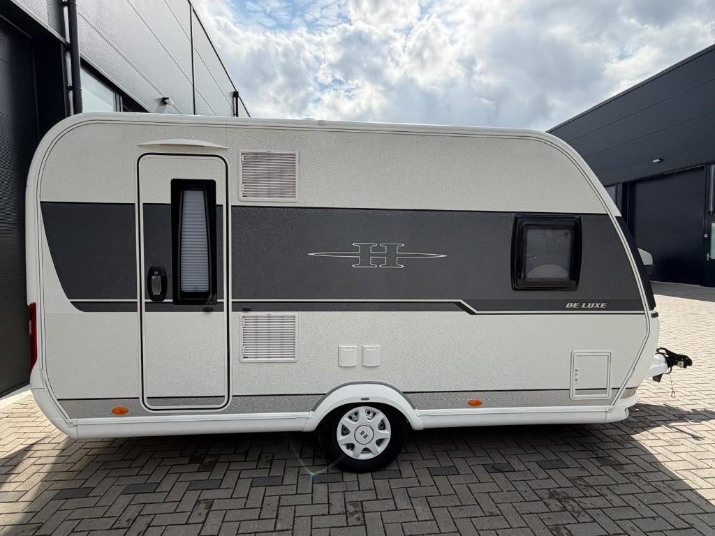 Hobby 400 SFE caravan 2019 TOP STAAT, Hobby, Frans bed, Treinzit, Particulier