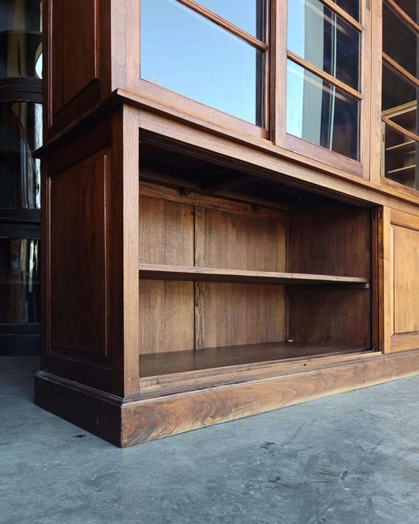 Eikenhouten notariskast | Hoge Buffetkast / Vitrine #2720, Huis en Inrichting, Kasten | Buffetkasten, Niet ingevuld, 200 cm of meer