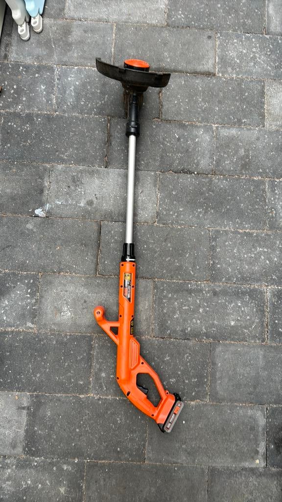 Black Decker grastrimmer op accu, Ophalen, Zo goed als nieuw, Accu