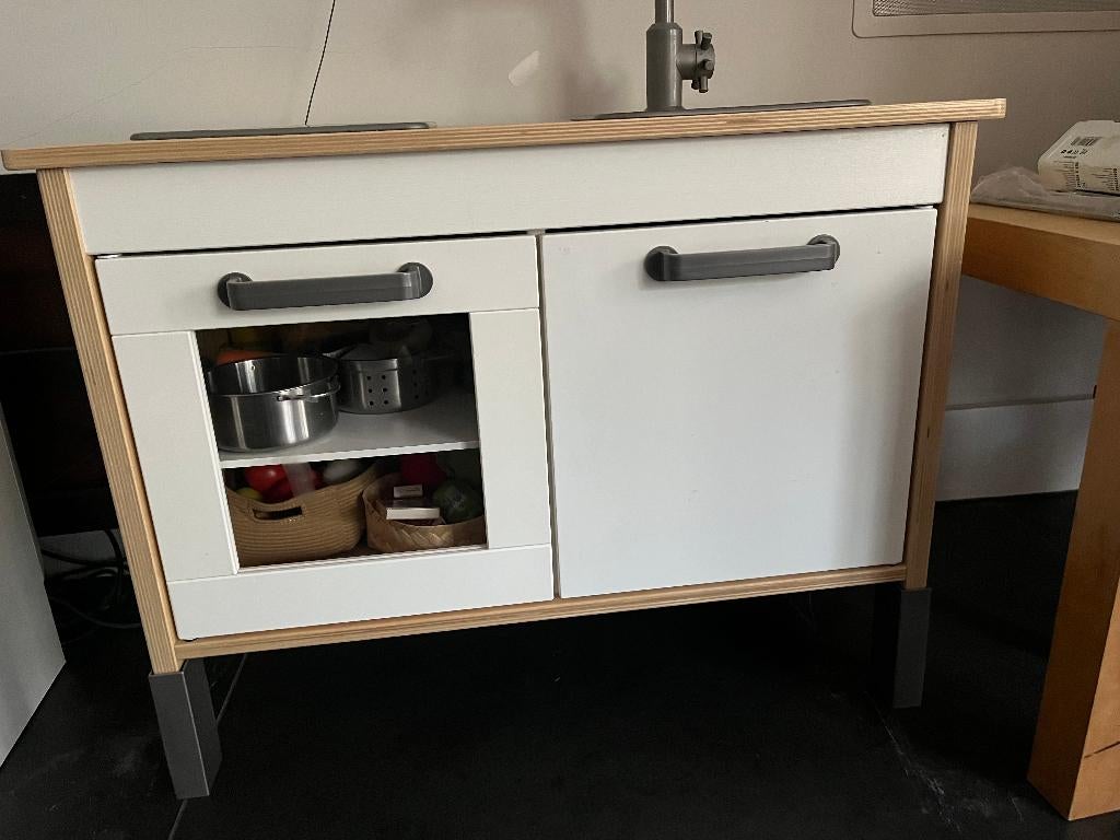 Keuken voor kinderen met alle spullen (IKEA), Kinderen en Baby's, Speelgoed | Speelkeukens, Ophalen, Zo goed als nieuw, Kunststof