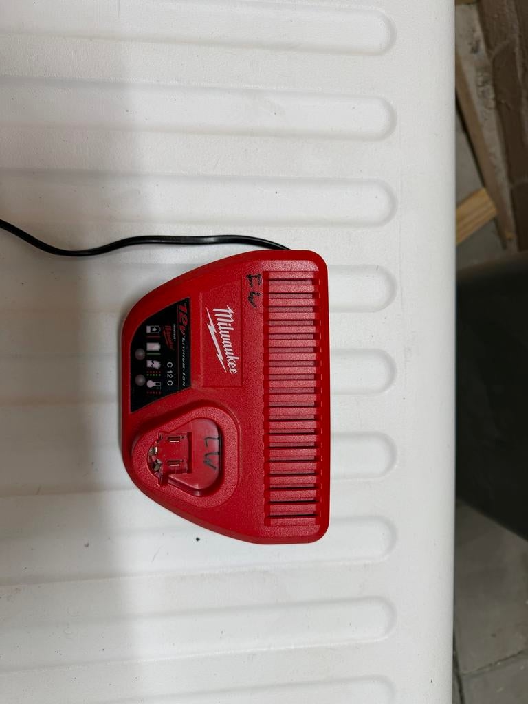 Milwaukee C12 C Accu Lader, Ophalen of Verzenden, Nieuw
