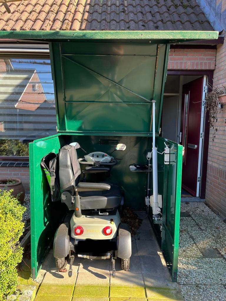 Scooterberging / scootmobiel berging, Tuin en Terras, Bergingen en Tuinkasten, Gebruikt, Overige typen, Metaal, Ophalen