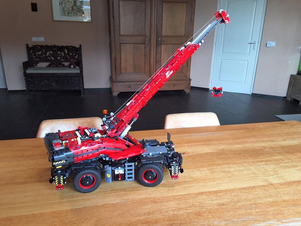 Lego Technic 42082 "Big Red", Kinderen en Baby's, Speelgoed | Duplo en Lego, Ophalen, Gebruikt, Lego, Complete set