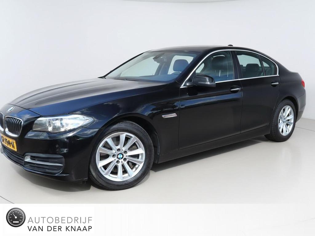 BMW 5-serie 528i Executive | Clima | Cruise | Multimedia/Nav, Automaat, Achterwielaandrijving, Gebruikt, 4 cilinders