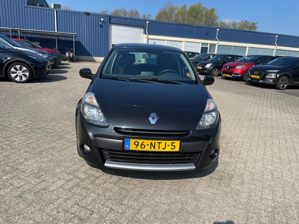 Renault Clio 1.2 Collection Airco Trekhaak, Auto's, Voorwielaandrijving, 535 kg, Gebruikt, 4 cilinders