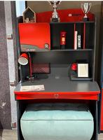 Cilek kinderkamer bureau en boekenkast, Kinderen en Baby's, Kinderkamer | Commodes en Kasten, Ophalen, Zo goed als nieuw, 50 tot 70 cm