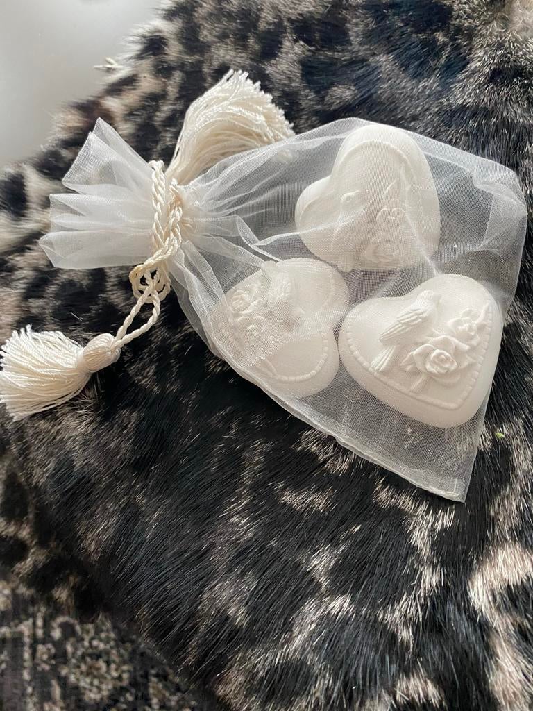 Decoratieve hartjes in organza zakje, Ophalen, Wit, Steen/keramiek, Klassiek