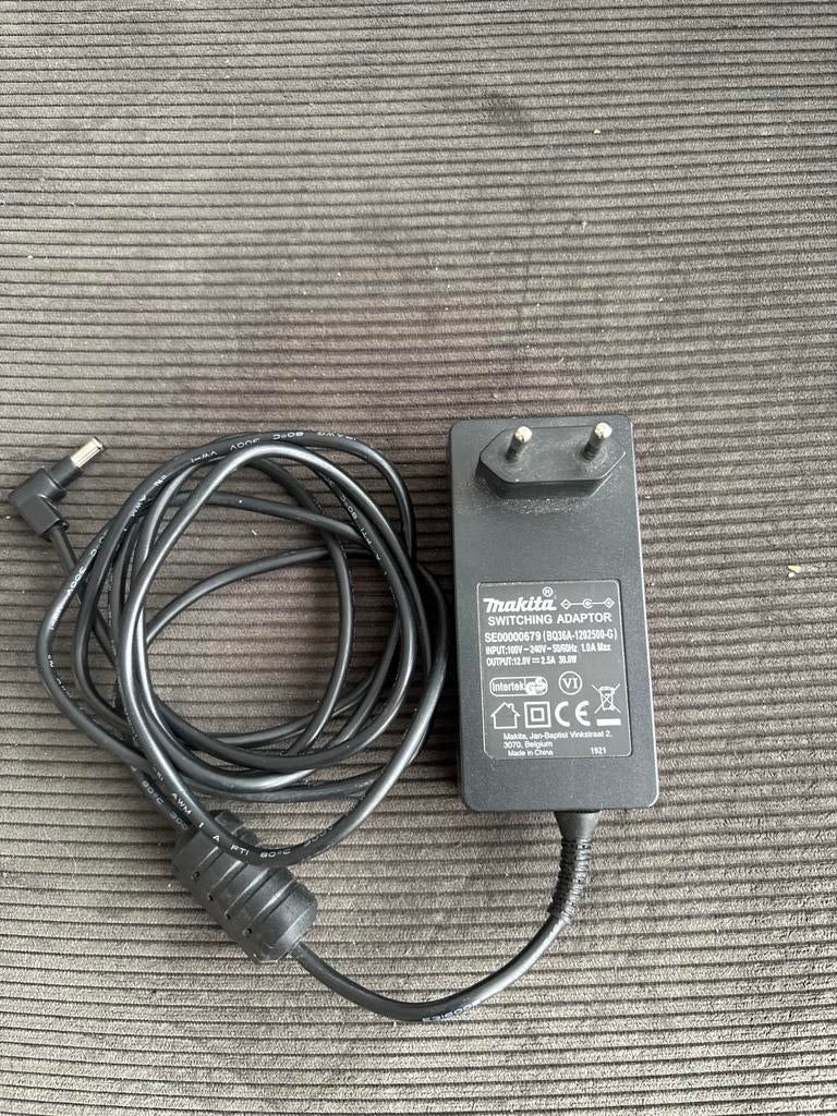 Makita adapter voor bouwradio 12V 2.5A, Ophalen, Gebruikt, Overige typen