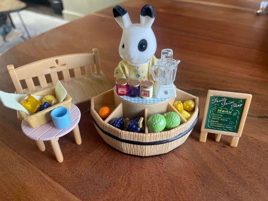 Sylvanian Families Fruits Juice Shop(sap bar) met konijn acc, Ophalen of Verzenden, Gebruikt, Jongen of Meisje
