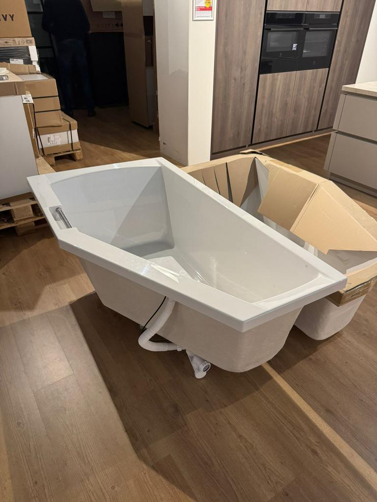 Luxe Vrijstaand Bad - RIHO - Nieuw in doos!, Ophalen, Zo goed als nieuw
