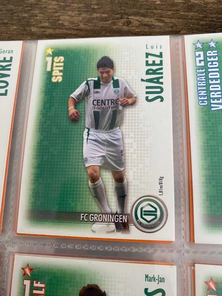18 cards van FC Groningen 2006 2007 Luis Suarez rookie card, Verzamelen, Sportartikelen en Voetbal, Ophalen of Verzenden, Zo goed als nieuw