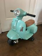 Kinder vespa scooter elektrisch, Ophalen, Zo goed als nieuw