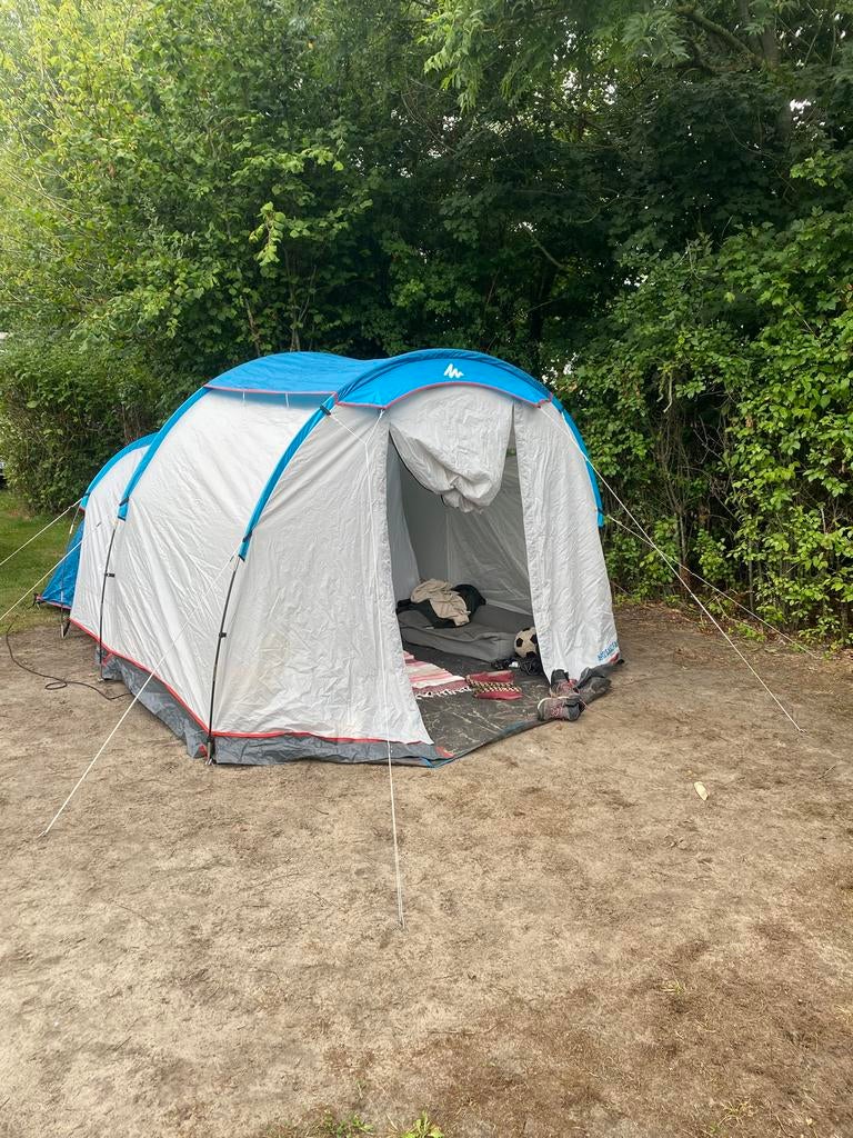 Koepeltent Arpenaz Quecha 4 personen, Ophalen, Zo goed als nieuw, Tot en met 4