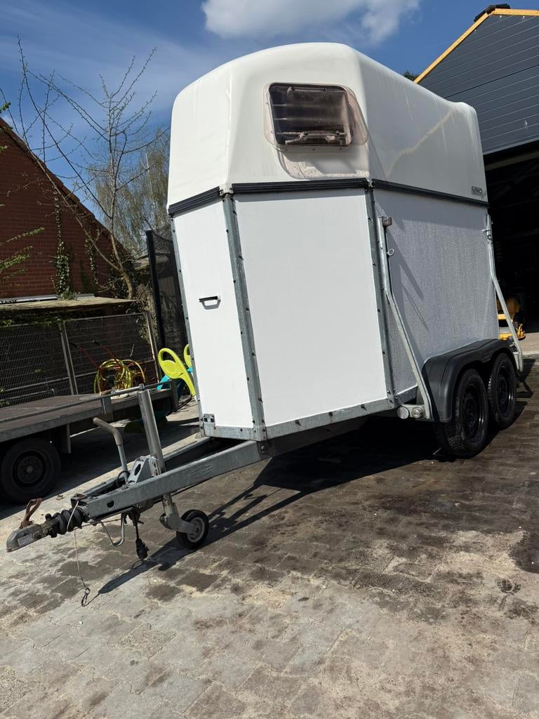 Zeer nette Bockmann uno Elspirit 1 5 paards trailer, Dieren en Toebehoren, Paarden en Pony's | Trailers en Aanhangwagens, Gebruikt