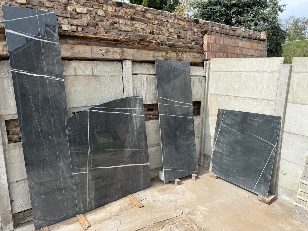 4 grote stukken wandtegels marmerlook, Doe-het-zelf en Verbouw, Tegels, Ophalen, Nieuw, Minder dan 5 m², Overige materialen