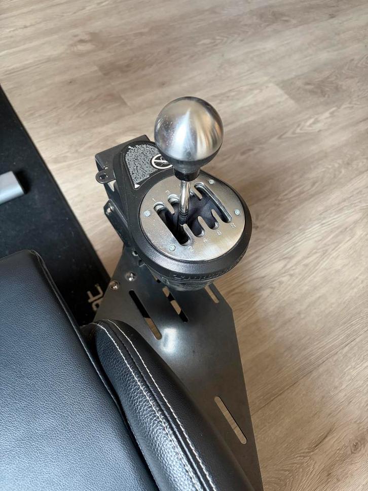 Thrustmaster TH8A Add-On Shifter, Computers en Software, Joysticks, Zo goed als nieuw, Ophalen of Verzenden