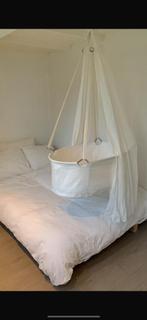 Wieg Hangwieg Leander met hemeltje matras hoesje dekentje, Kinderen en Baby's, Babywiegjes en Ledikanten, Ophalen, Zo goed als nieuw