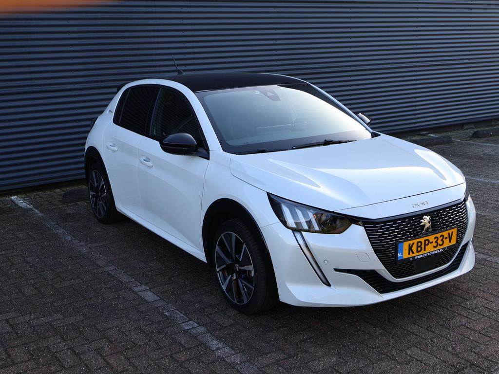 Peugeot 208 1.2 PureTech GT-Line Camera Apple Carplay Leder, 101 pk, Gebruikt, Euro 6, Leder en Stof