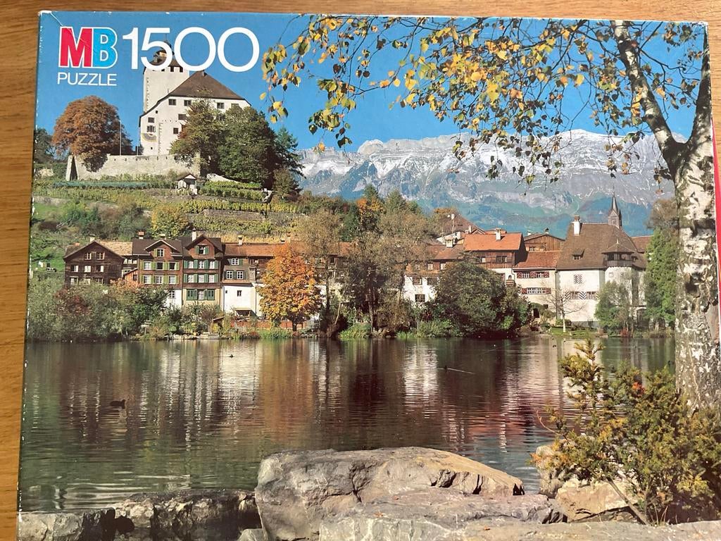 MB puzzle en Castorland, Ophalen of Verzenden, 500 t/m 1500 stukjes, Gebruikt, Legpuzzel
