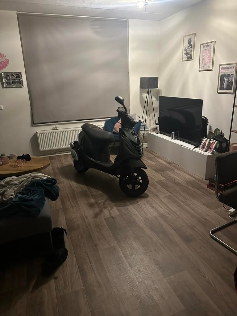 Zip 2000 70cc, Motoren, Ophalen