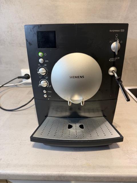 Siemens espresso koffie machine (2 stuks), Ophalen, Gebruikt, Koffiemachine, 4 tot 10 kopjes