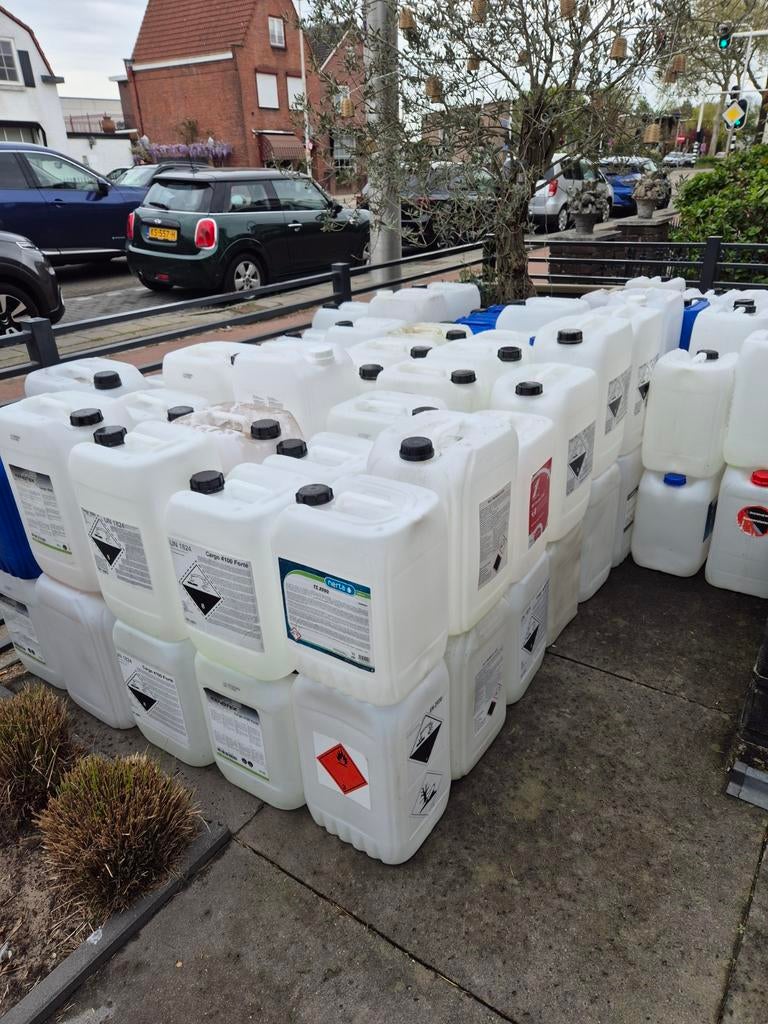 Nieuwe un 20 liter jerrycans diesel benzine petroleum, Tuin en Terras, Regentonnen, Minder dan 75 liter, Ophalen, Nieuw