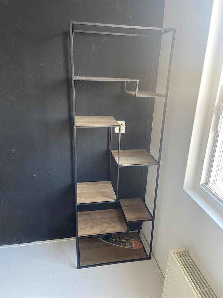 Leuke decoratie kast kan ook hangen boekenkast, Huis en Inrichting, Kasten | Boekenkasten, Zo goed als nieuw, Minder dan 100 cm